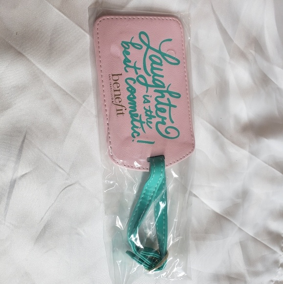 Benefit Luggage Tag - Picture 1 of 2